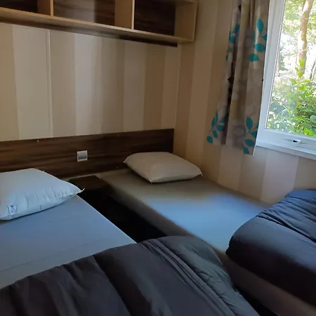 Camping Mobil-home En Pleine Nature *