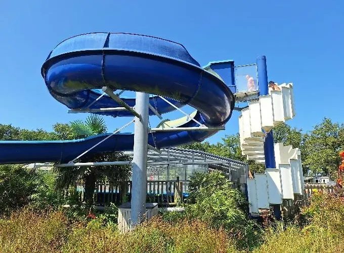 Camping Mobil-home En Pleine Nature